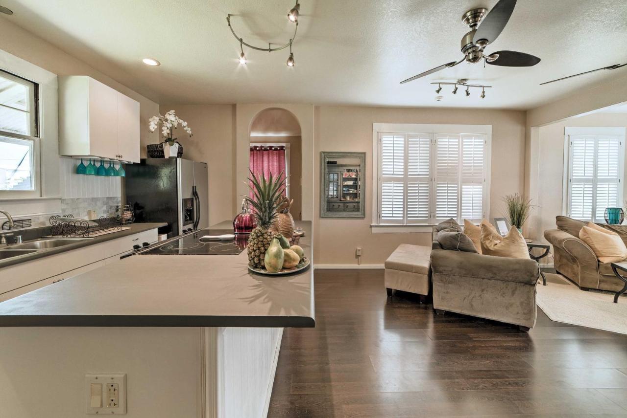 Hawaiian Hideaway With Yard Less Than 2 Miles To Hilo Bay! 외부 사진
